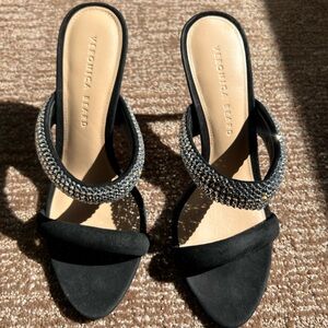 Veronica Beard Crystal And Black Pump, Heels, EUC Size 8